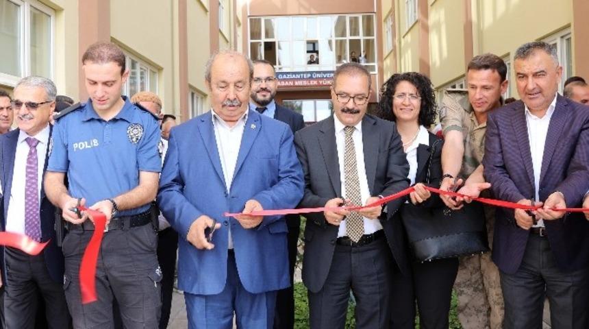 GA&Uuml;N, Araban MYO&rsquo;Da toprak analiz laboratuvarı a&ccedil;ıldı