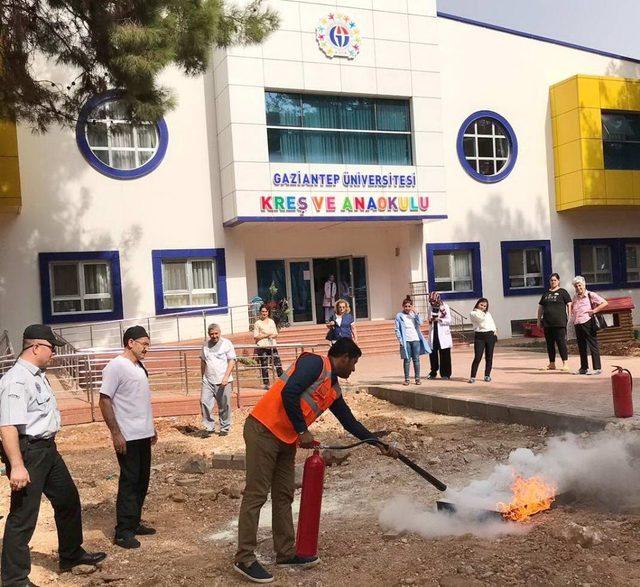 Kreş ve Anaokulu personeline yangın eğitimi