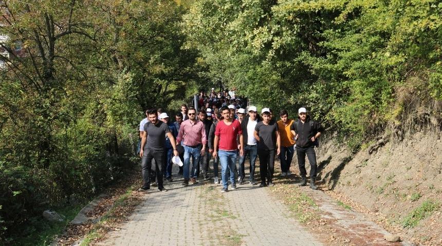 Ulus MYO öğrencileri doğada ders işledi
