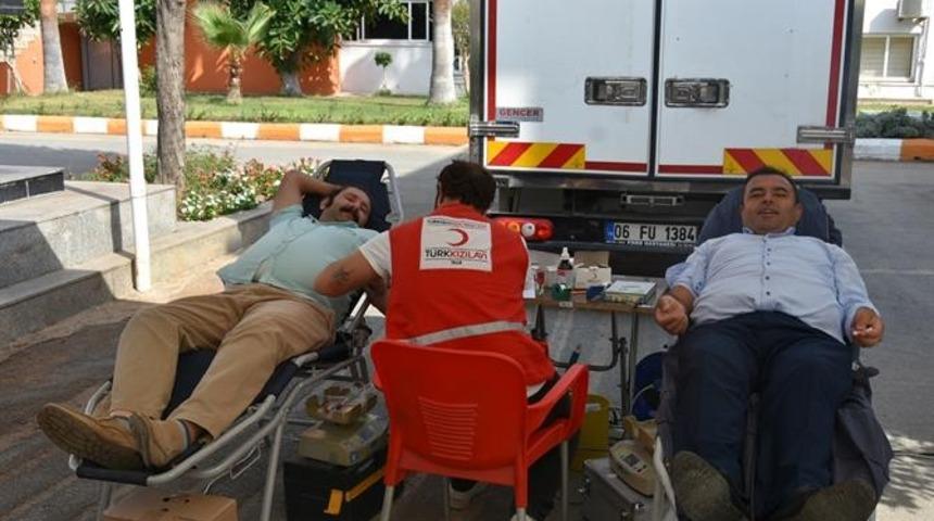 Mersin İl Tarım M&uuml;d&uuml;rl&uuml;ğ&uuml;&rsquo;nden &rsquo;Kan Bağışı&rsquo; kampanyasına destek