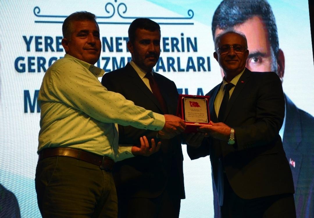 Başkan Altan: "Payas&rsquo;taki 20 yıllık başarımızın sırrı, muhtarlarla omuz omuza olmamızdır&rdquo;