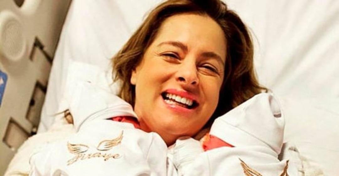 Doğa Rutkay ikizlerinin y&uuml;z&uuml;n&uuml; ilk kez g&ouml;sterdi! İşte Piraye ve Rutkay Kerim!