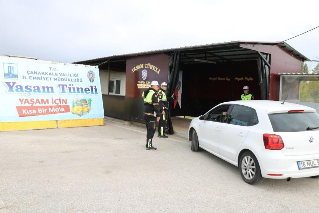 &Ccedil;anakkale&rsquo;de &rsquo;Yaşam i&ccedil;in kısa bir mola&rsquo; uygulaması