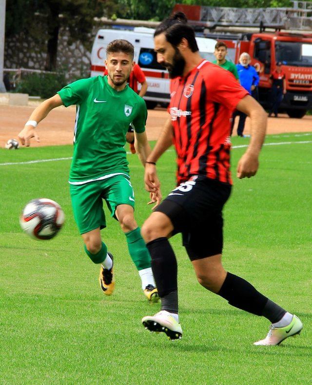 TFF 3. Lig: Muğlaspor:1 Gölcükspor: 1