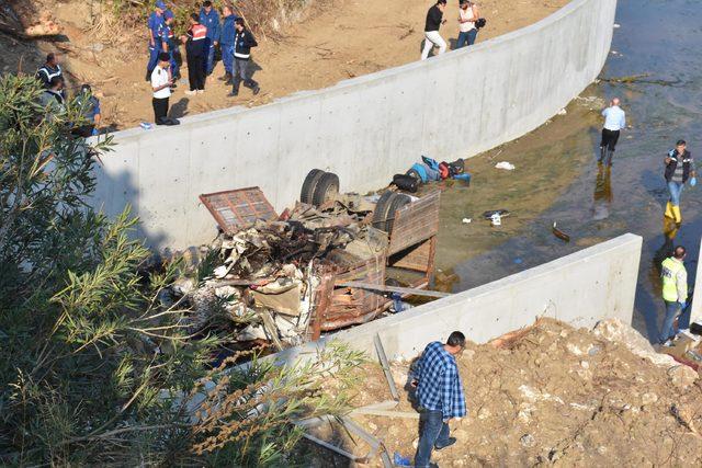 Umuda yolculuk, İzmir'de faciayla sonuçlandı: 19 ölü, 12 yaralı (4)