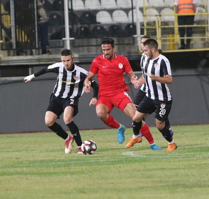 Manisaspor puanla tanıştı G4