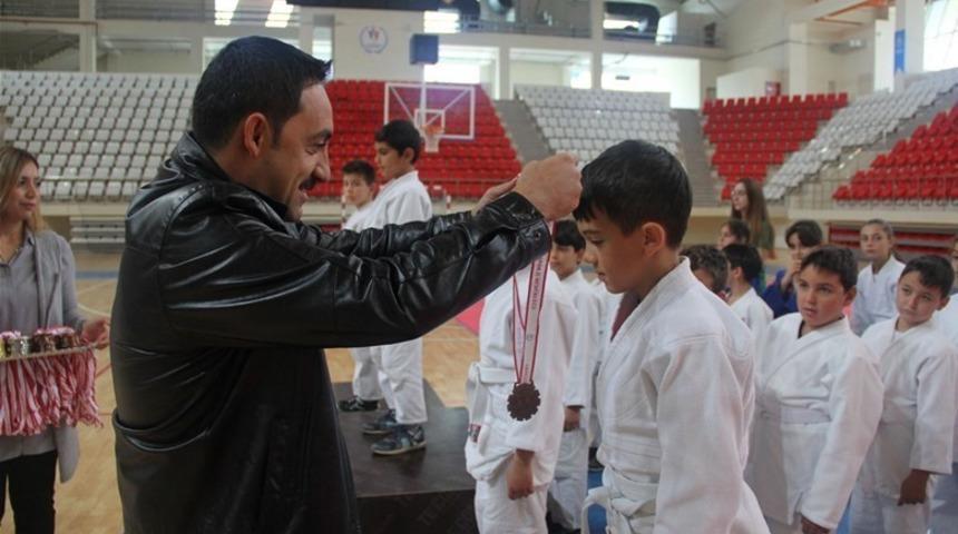 Erzincan&rsquo;da amat&ouml;r spor haftası tamamladı