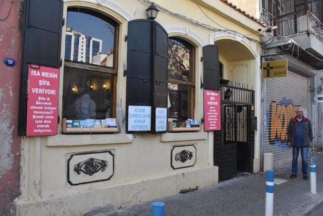 Diriliş Kilisesi ndeki ayinde Brunson i&ccedil;in dua 2