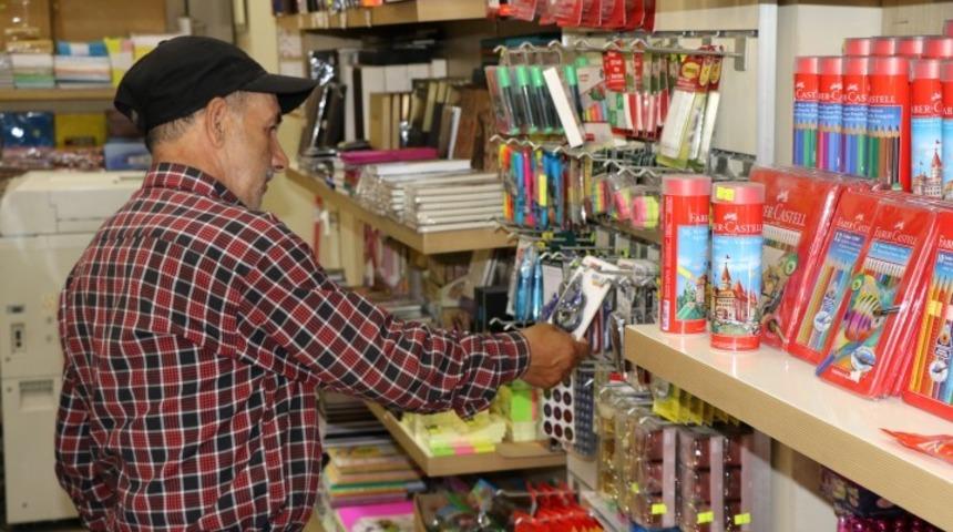 Kocaeli&rsquo;de kırtasiye yardımları başladı