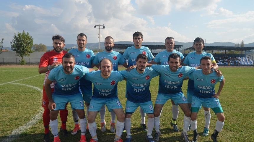Selendi Belediyespor Demircispor’u 1-0 yendi