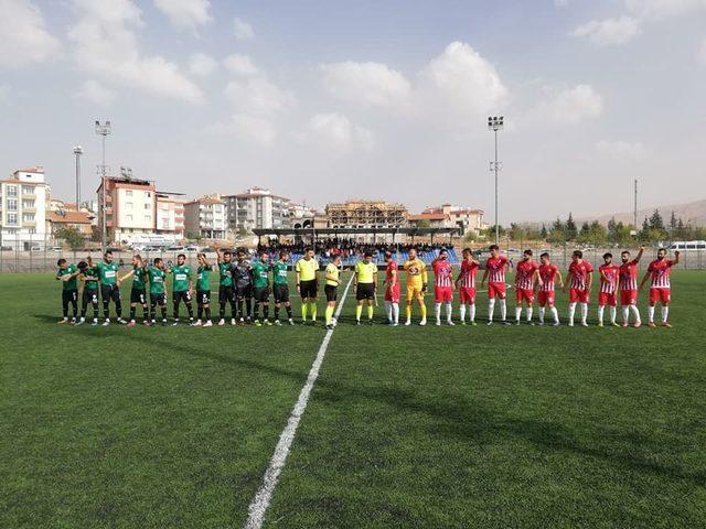 Yeşilyurt Belediyespor sahasında Maraş 1920’yi 2-0 yendi