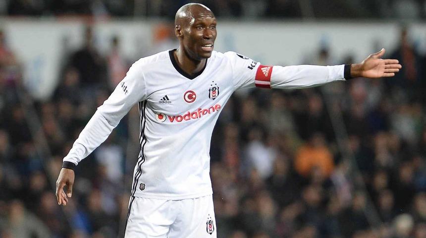 Atiba Hutchinson: Futbolu Beşiktaş'ta bırakmak istiyorum