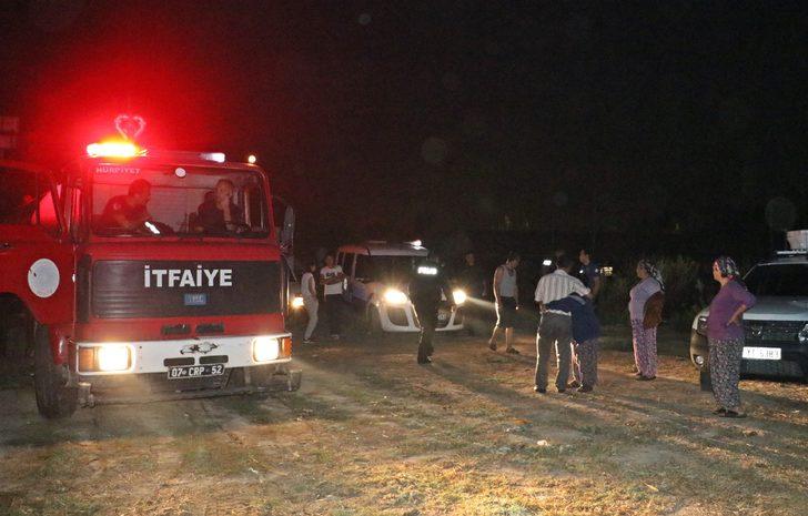 Antalya'da garip anlar! Alevlerden kaçarken yılanla karşılaşınca... G2