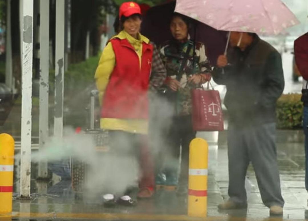 Kırmızı ışıktan ge&ccedil;en şimdi yandı! 