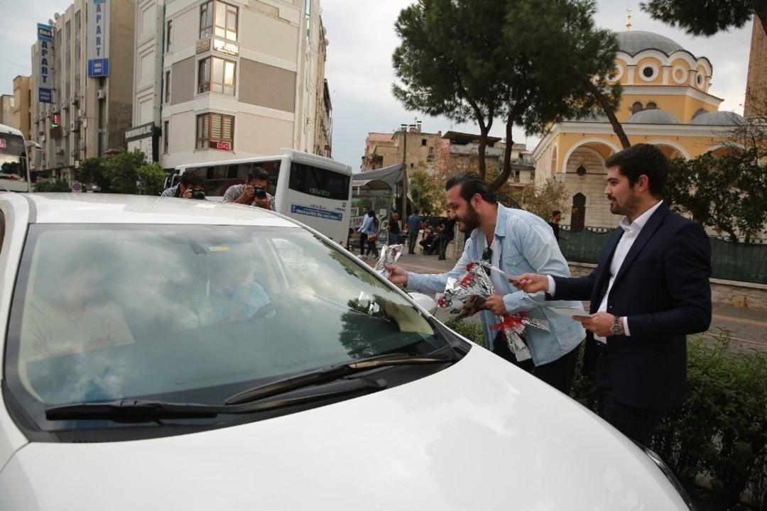 AK Gen&ccedil;ler emniyet kemerinin &ouml;nemine dikkat &ccedil;ekti