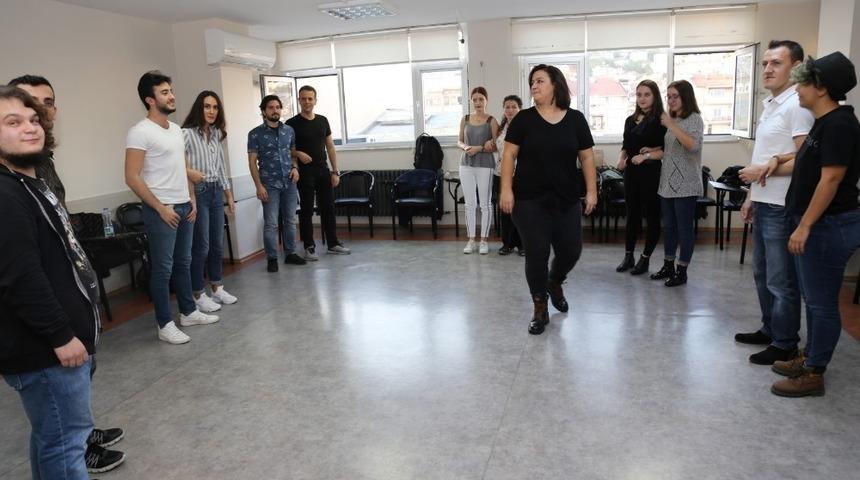 KO-MEK drama kursuna ilgi b&uuml;y&uuml;k