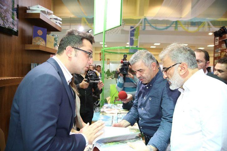 Kitap Fuarı’na iki günde 150 bin ziyaretçi G2