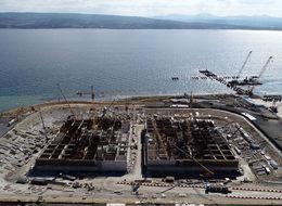 Dünyanın en büyük asma köprüsünün temelleri yükseliyor