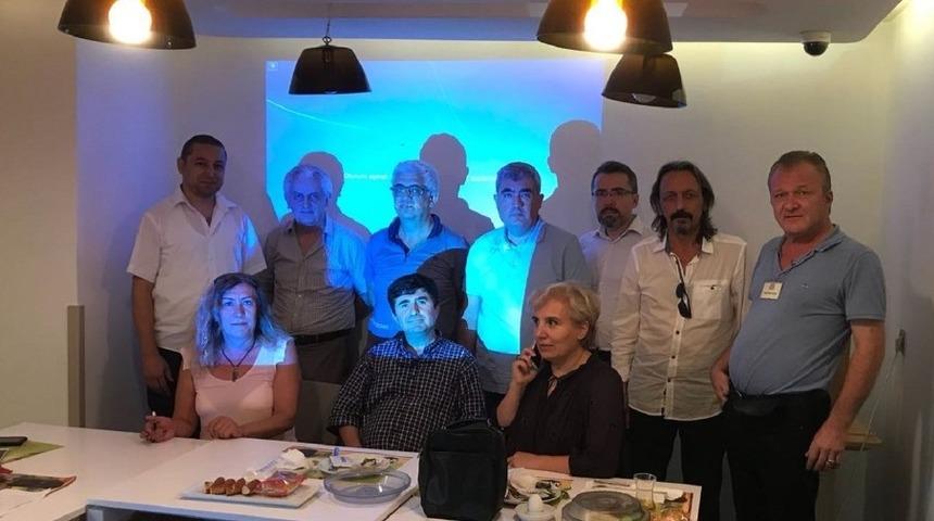 Hukuk&ccedil;u hekimlerden &ccedil;ifte dava