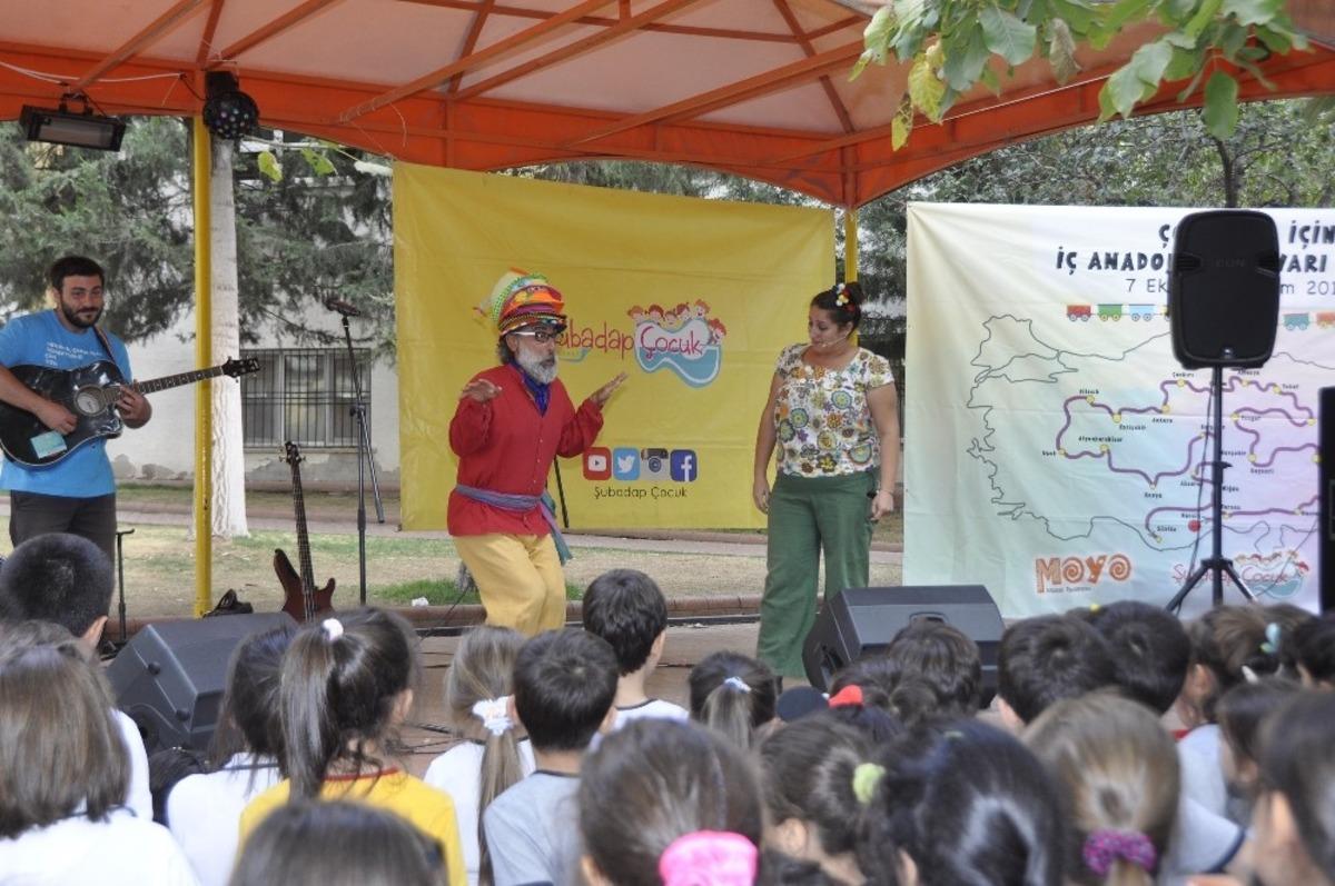 GKV&rsquo;liler barış, doğa ve ekoloji şarkılarıyla coştu