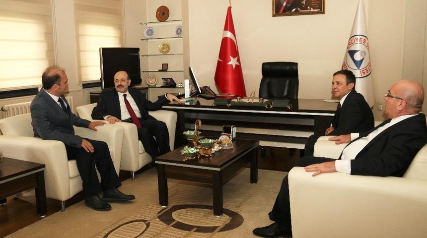 Y&Ouml;K Başkanı Prof. Dr. Sara&ccedil;, ER&Uuml; Rekt&ouml;r&uuml; &Ccedil;alış&rsquo;ı Ziyaret Etti