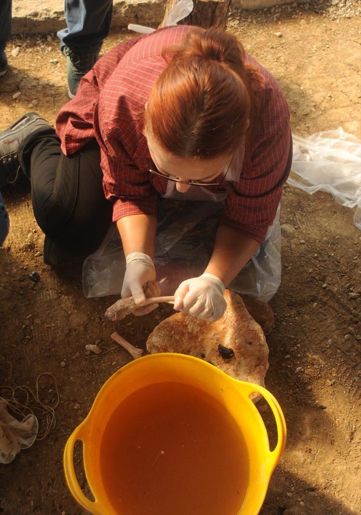 Kemiklerin peşinde tarihin izini sürüyorlar G3