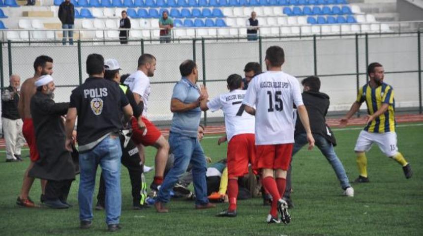 Ma&ccedil; değil savaş! 11 kırmızı kart &ccedil;ıktı