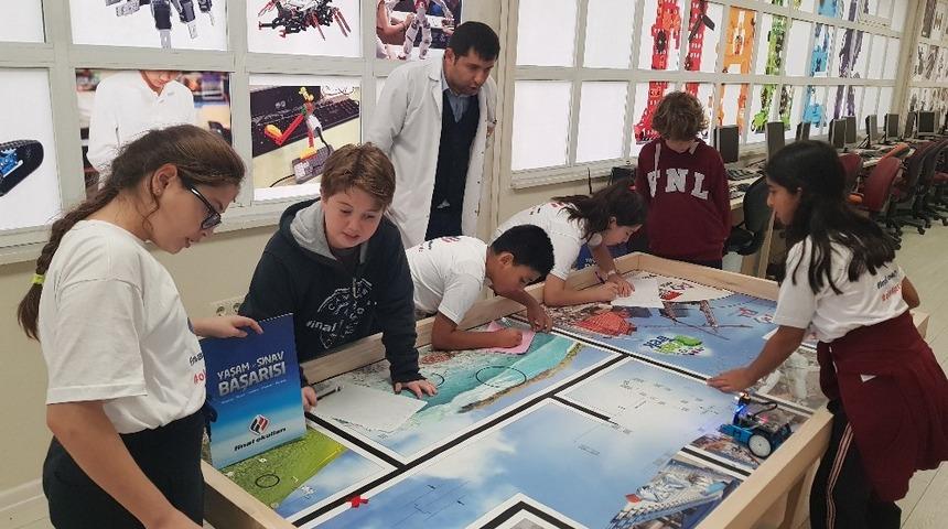 Robotlar matematik &ouml;ğretiliyor