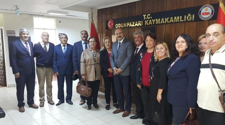 ESK&Uuml;DER&rsquo;den Kaymakam Bilgin&rsquo; e ziyaret