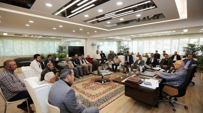 Başkan Yaşar, Demetevler esnafını ağırladı