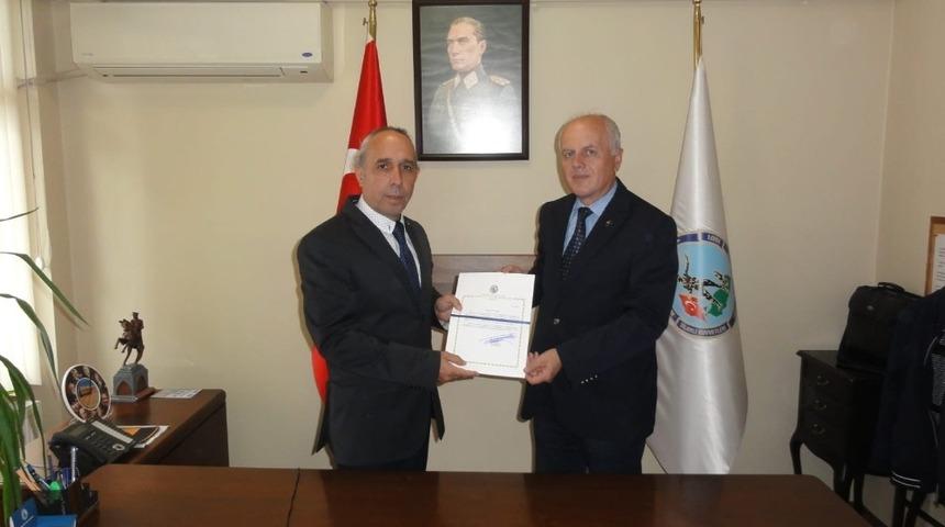 Mehmet&ccedil;ik Vakfından şehit ağabeyine teşekk&uuml;r