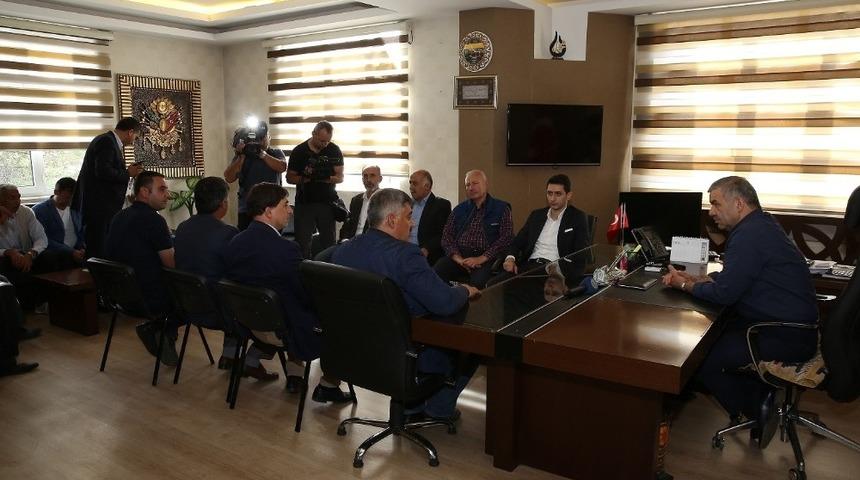 Başkan &Ccedil;elik Sarıoğlan&rsquo;da incelemelerde bulundu