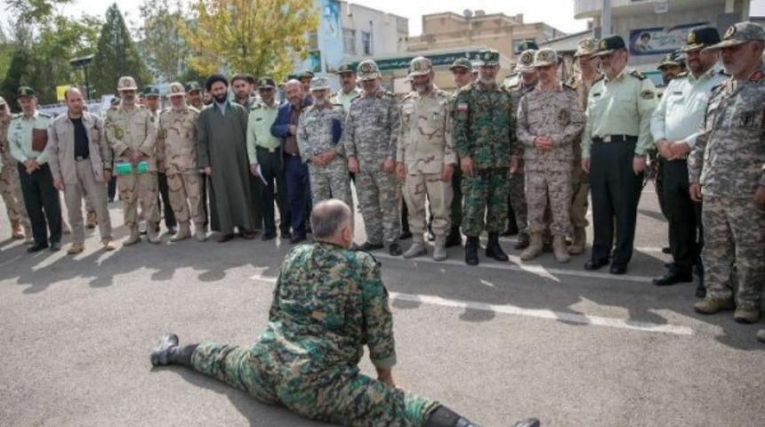 Genelkurmay başkanının ziyaretinde askerler şov yaptı!