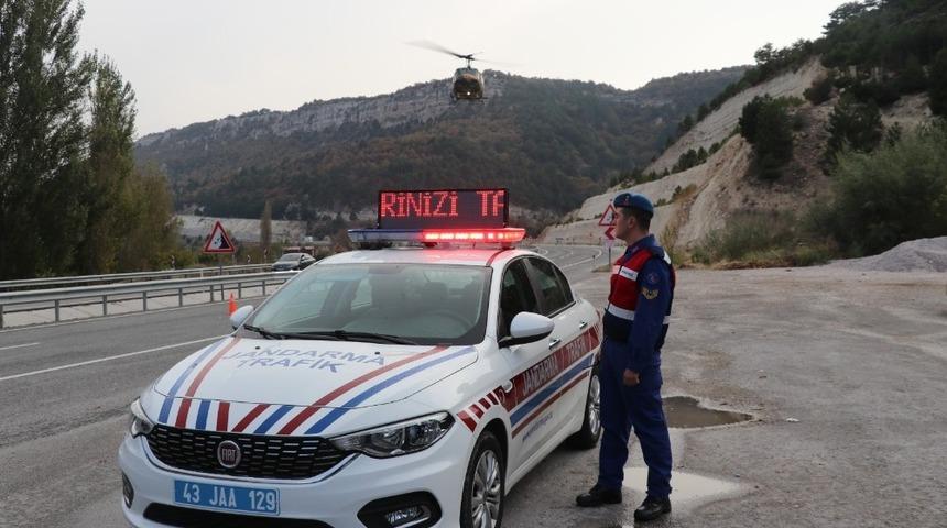 Jandarmadan helikopterle trafik denetimi