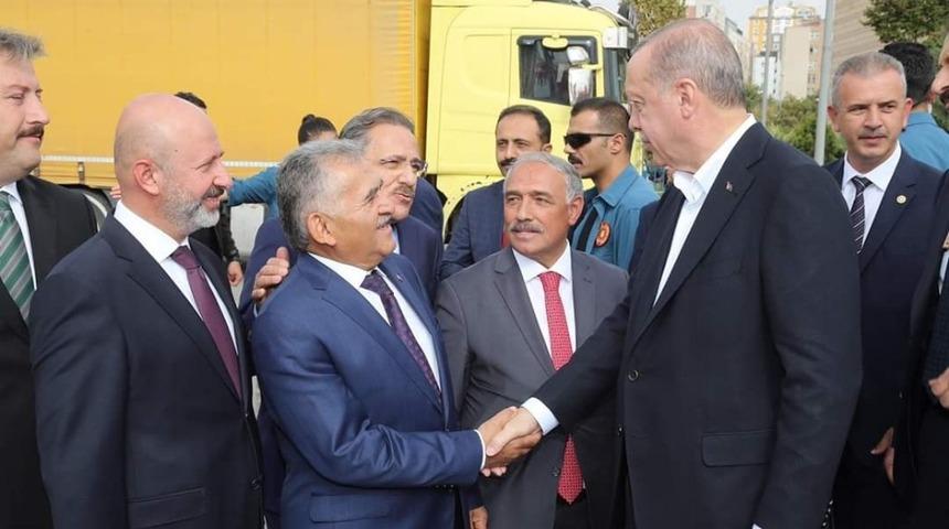 Başkan Memduh Büyükkılıç, Cumhurbaşkanı Recep Tayyip Erdoğan’a 7 yatırım hakkında bilgiler verdi