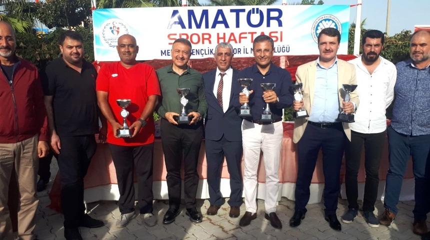 Akdeniz Belediye Spor Kul&uuml;b&uuml;&rsquo;ne &rsquo;Yılın Enleri&rsquo; &ouml;d&uuml;l&uuml;