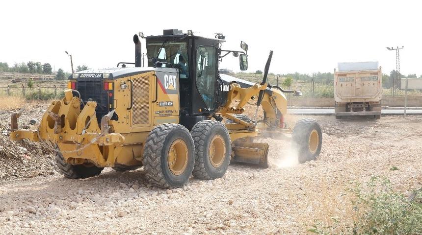 Haliliye&rsquo;de yeni yol yapım &ccedil;alışmaları s&uuml;r&uuml;yor