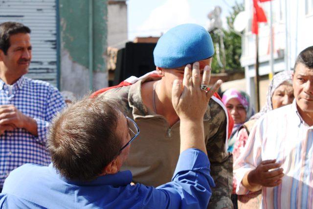 Afrin'den dönen komando er, baba ocağında davul zurnayla karşılandı