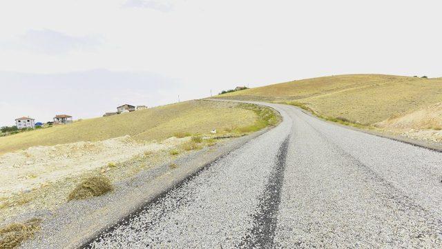 Hatunsuyu Mahallesi’nde 70 kilometrelik asfalt yol yapıldı 2