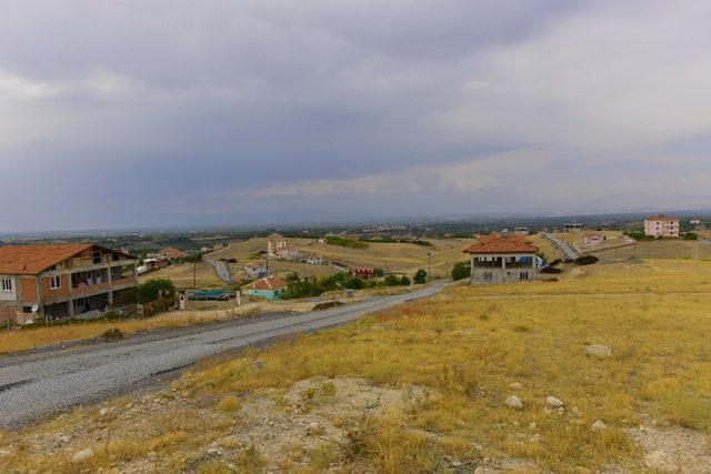 Hatunsuyu Mahallesi’nde 70 kilometrelik asfalt yol yapıldı 3