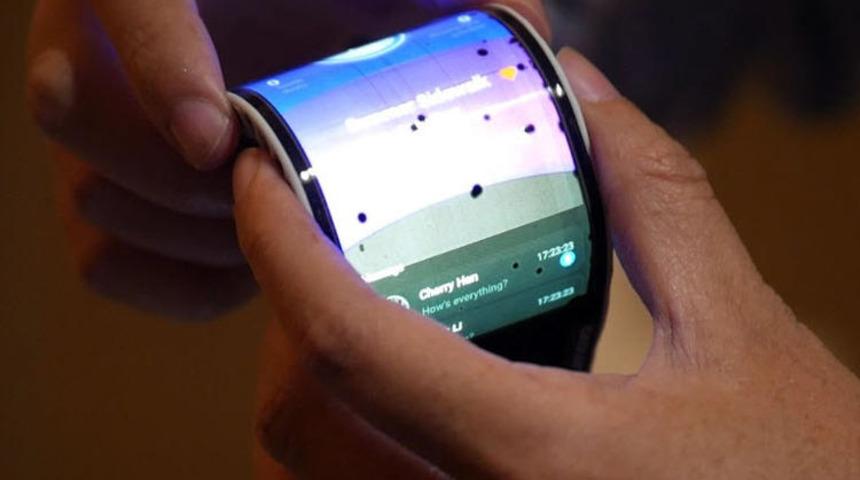 Microsoft'tan yeni katlanabilen telefon! İşte görüntüsü...