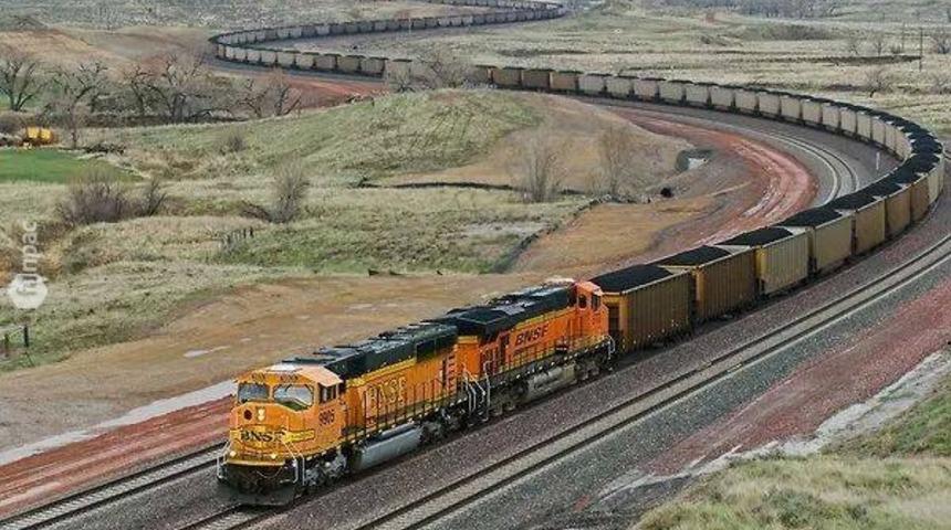 D&uuml;nyanın En Uzun Treni