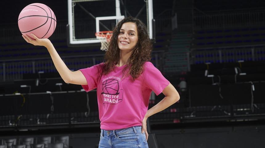 Anadolu Efes, 'Pembe Top Sahada' projesini 5. kez ger&ccedil;ekleştiriyor