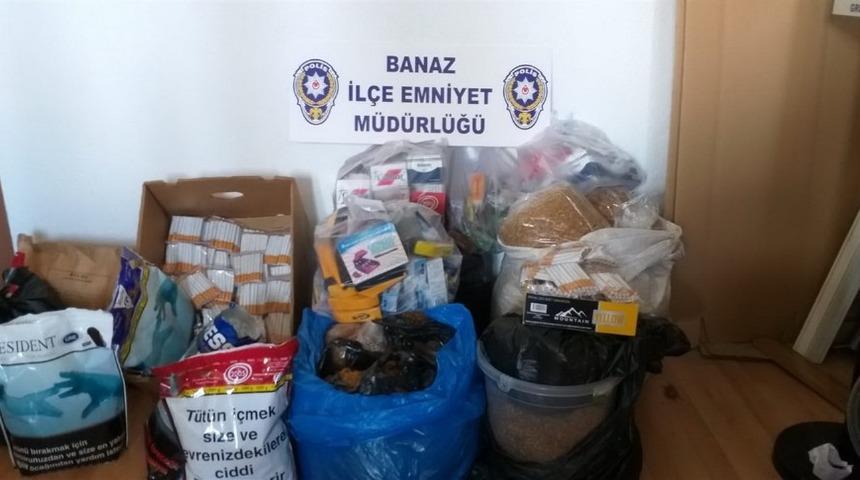 Uşak&rsquo;ta ka&ccedil;ak t&uuml;t&uuml;n ve sigara operasyonu