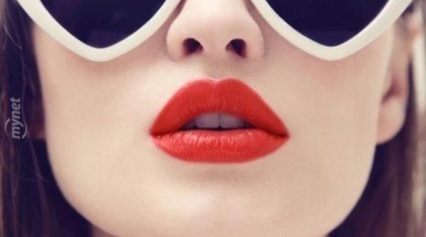 G&uuml;neş G&ouml;zl&uuml;ğ&uuml; Taktığınızda Ağzınız A&ccedil;ık Poz Vermeniz Gerektiğini Kanıtlayan 17 Fotoğraf