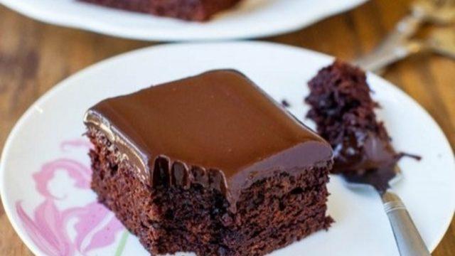 Kakaolu Islak Kek Tarifi