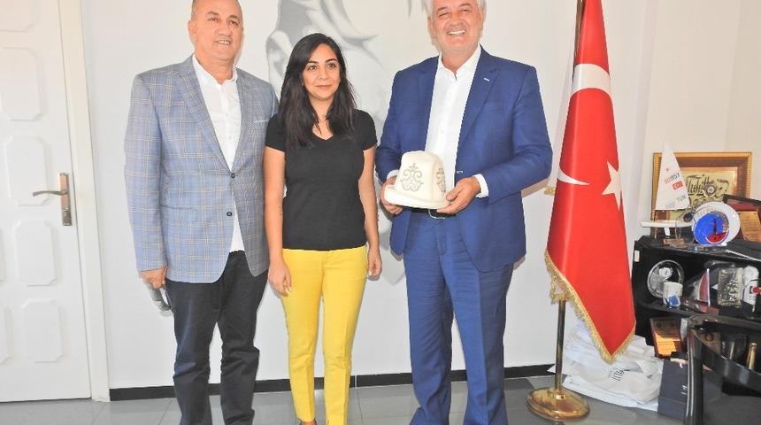 &Ccedil;eşme turizminde Kırgız a&ccedil;ılımı