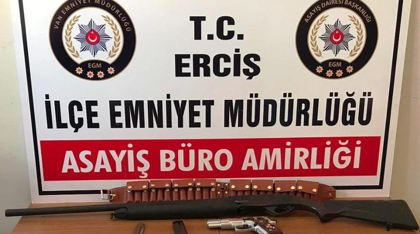 Erciş’te silahlı kavga: 8 gözaltı