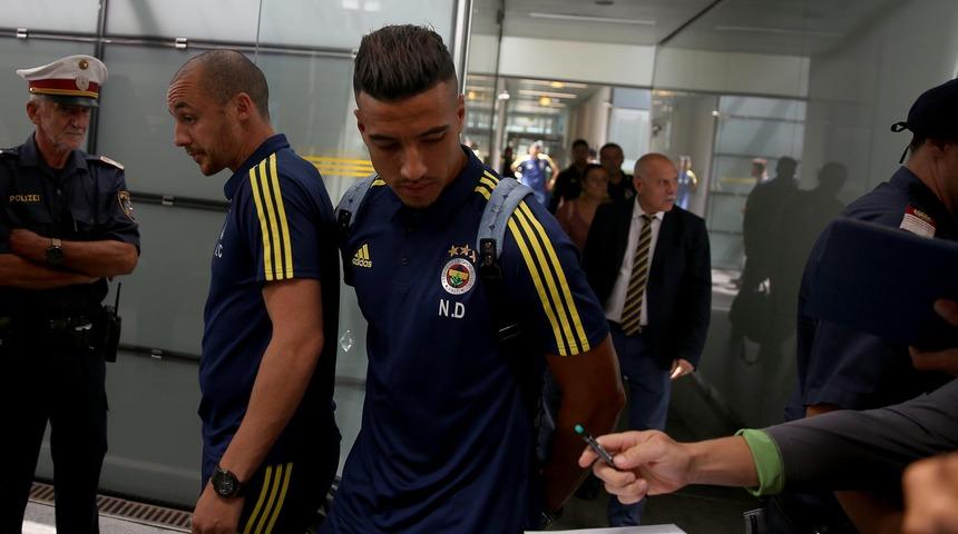 Fenerbah&ccedil;e'de &uuml;&ccedil; isimle yollar ayrılıyor: Nabil Dirar, Mathieu Valbuena, Aatif