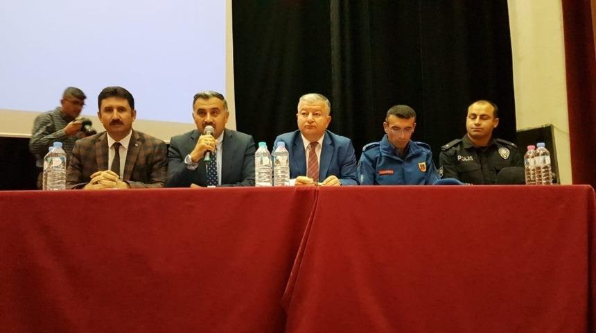 Develi&rsquo;de Taşımacılı Eğitim Semineri D&uuml;zenlendi